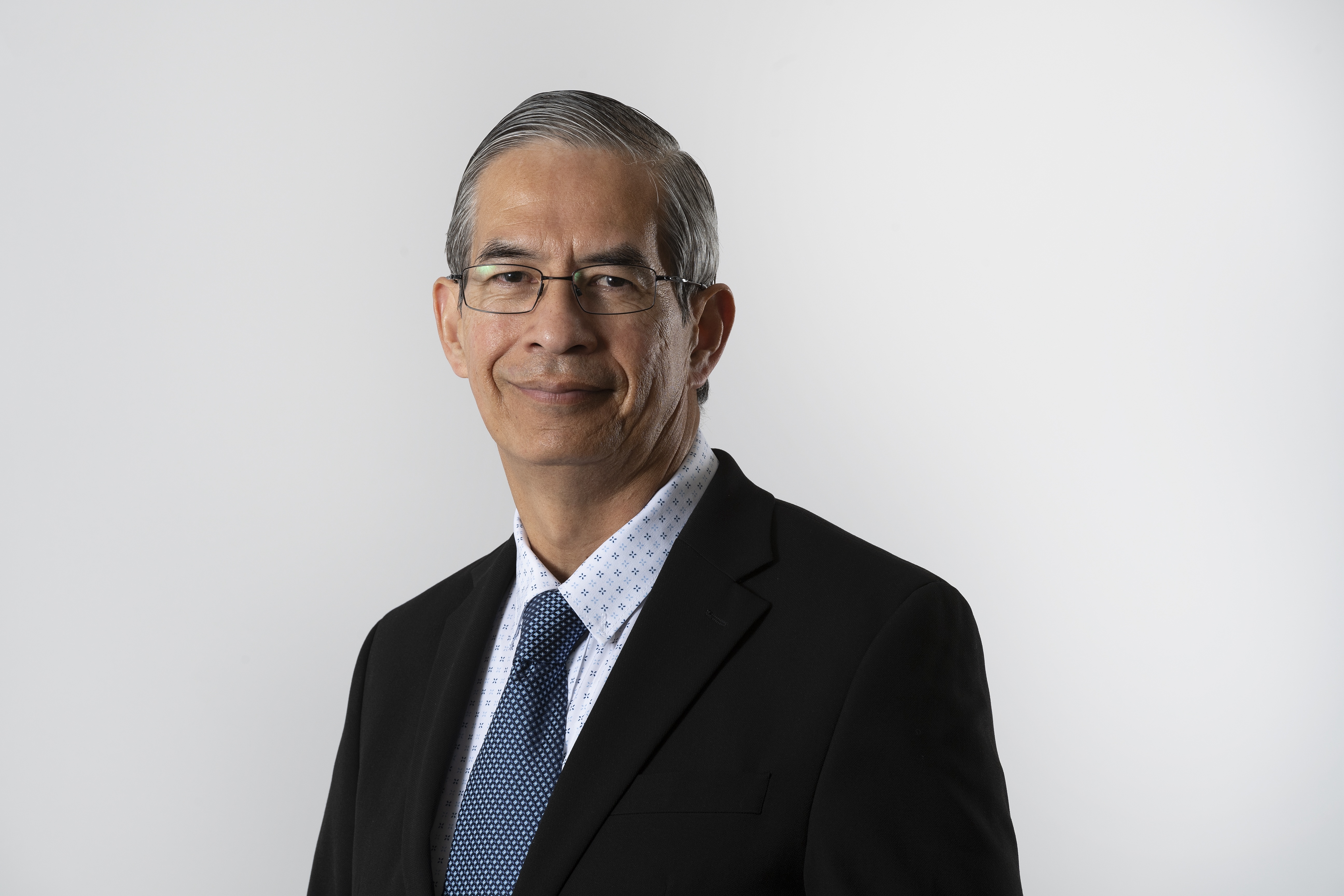 Dr. Varela Headshot